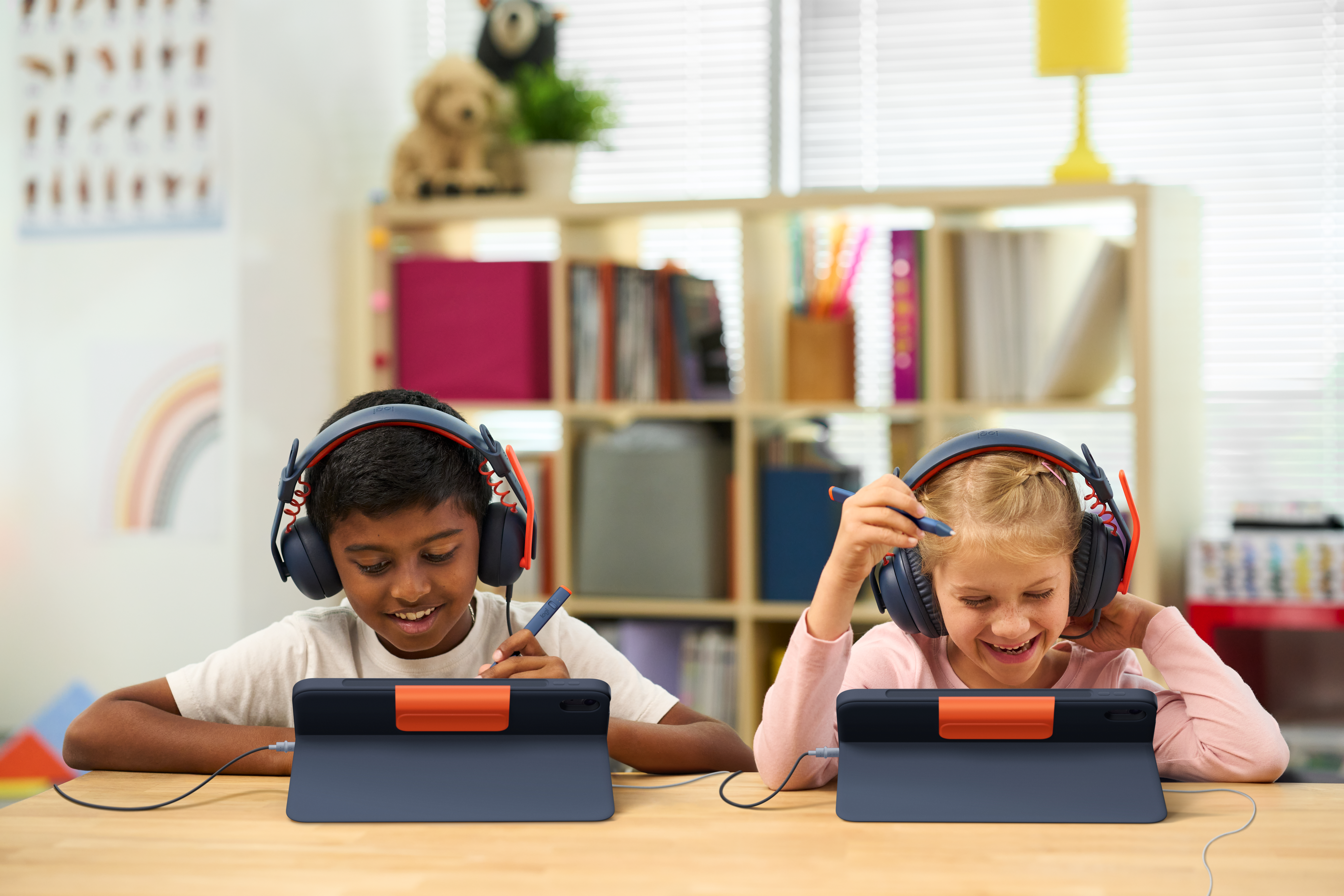 New Logitech Rugged Combo 4c Keyboard Cases Deliver Drop-Tested Durability  and New USB-C Connectivity to Maximize Classroom Time | Logitech