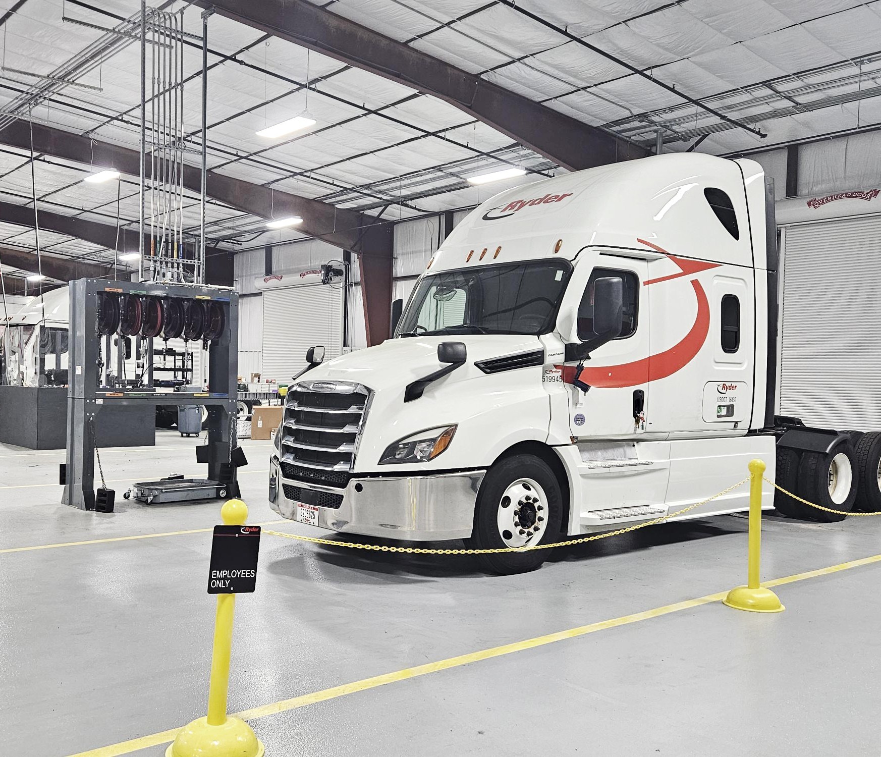 Ryder’s upgraded Roseville facility boosts service capacity for suppliers, manufacturers, and distributors across Metro Detroit.