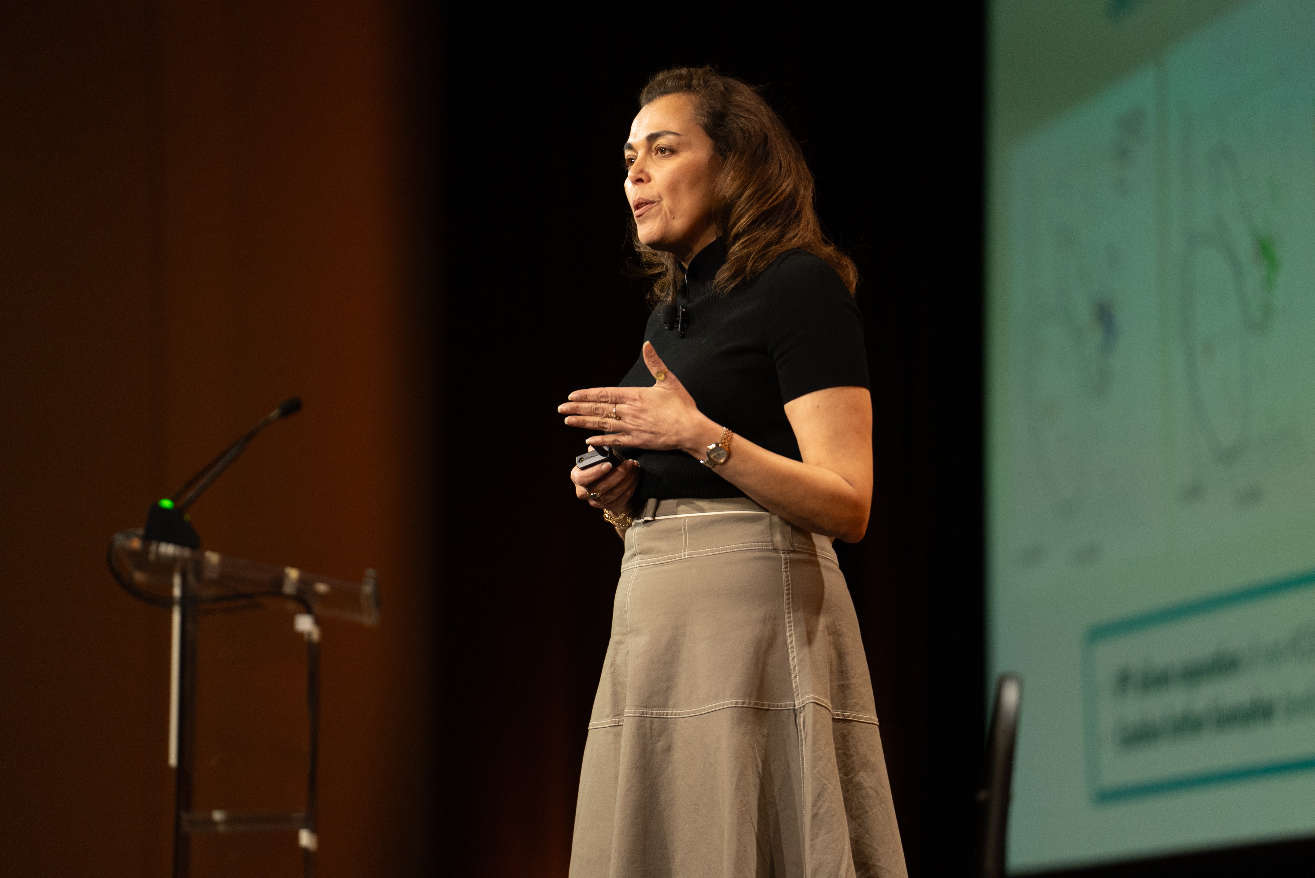 Bodour Salhia presents data at Illumina's Gold Sponsor Workshop at AGBT 2026. Bodour Salhia presents data at Illumina's Gold Sponsor Workshop at AGBT 2026.